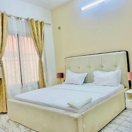 Yaoundé Appartement Avec Vue Panoramique Two Or Three Rooms מראה חיצוני תמונה