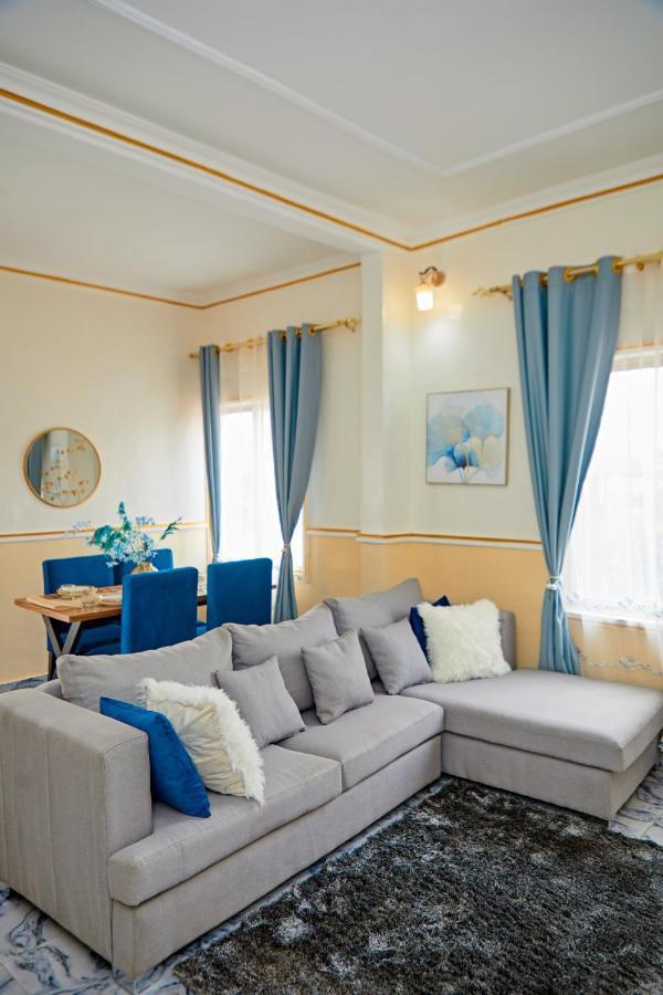 Yaoundé Appartement Avec Vue Panoramique Two Or Three Rooms מראה חיצוני תמונה