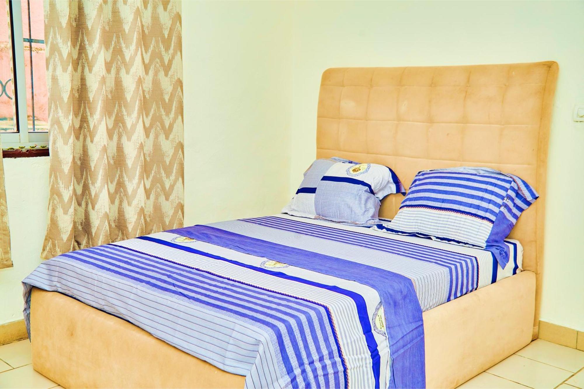 Yaoundé Appartement Avec Vue Panoramique Two Or Three Rooms מראה חיצוני תמונה