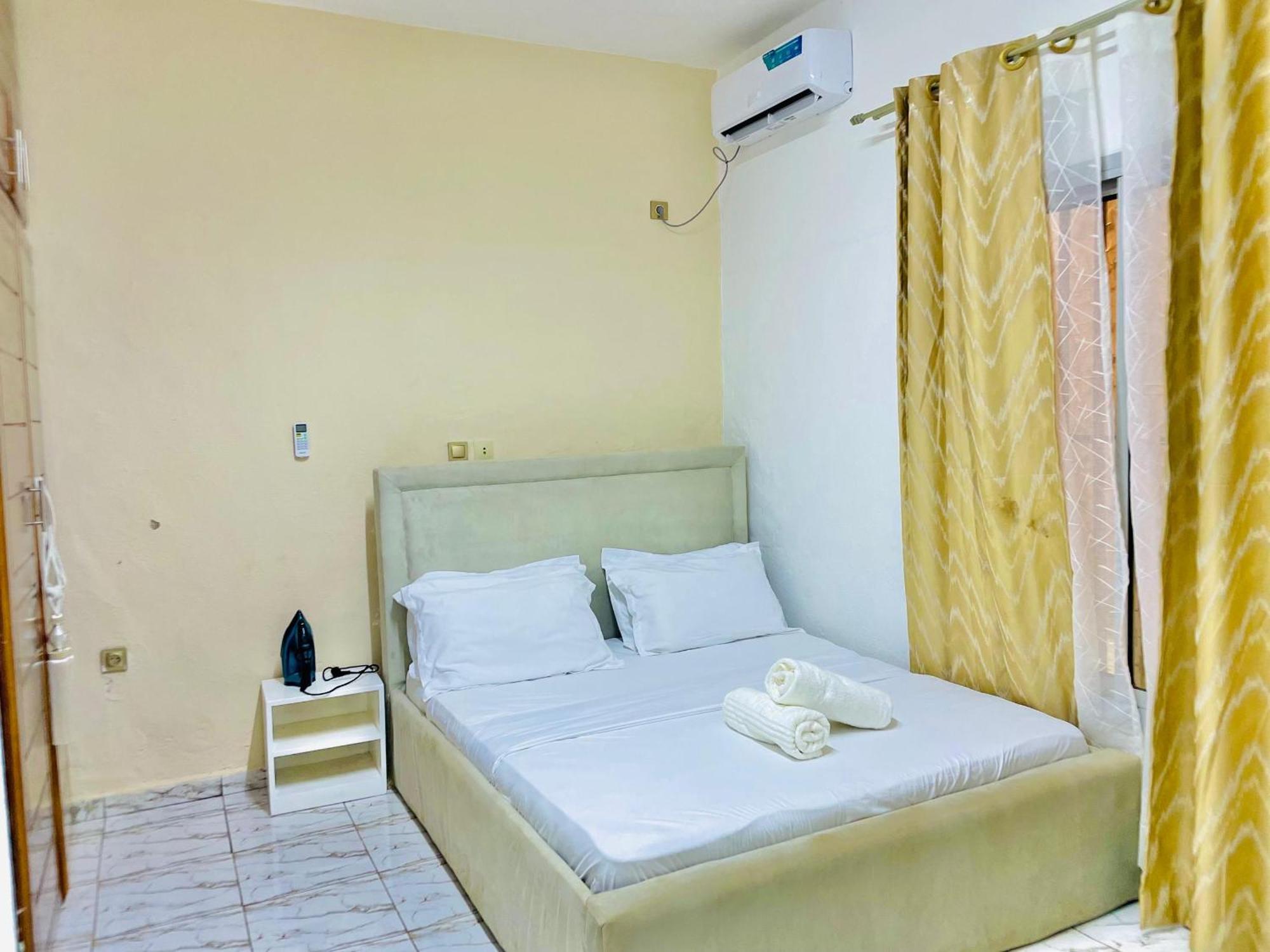 Yaoundé Appartement Avec Vue Panoramique Two Or Three Rooms מראה חיצוני תמונה