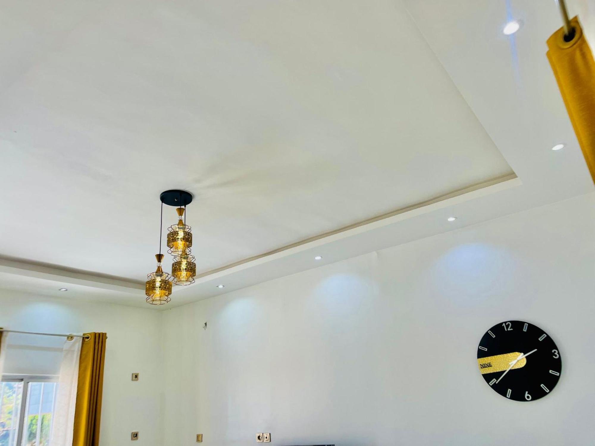 Yaoundé Appartement Avec Vue Panoramique Two Or Three Rooms מראה חיצוני תמונה