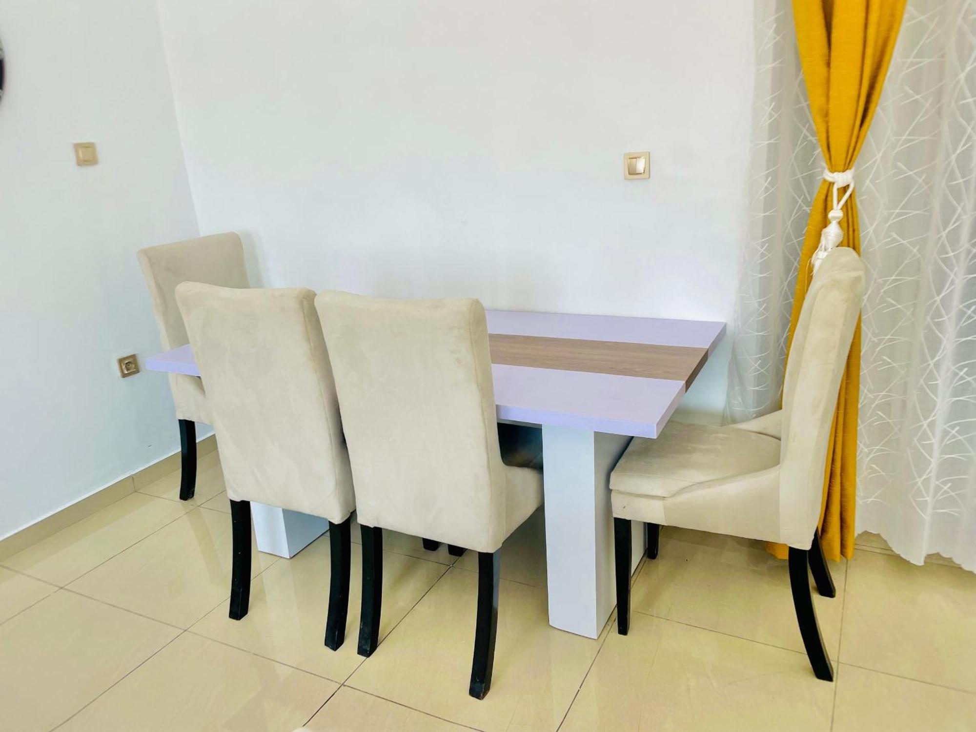 Yaoundé Appartement Avec Vue Panoramique Two Or Three Rooms מראה חיצוני תמונה