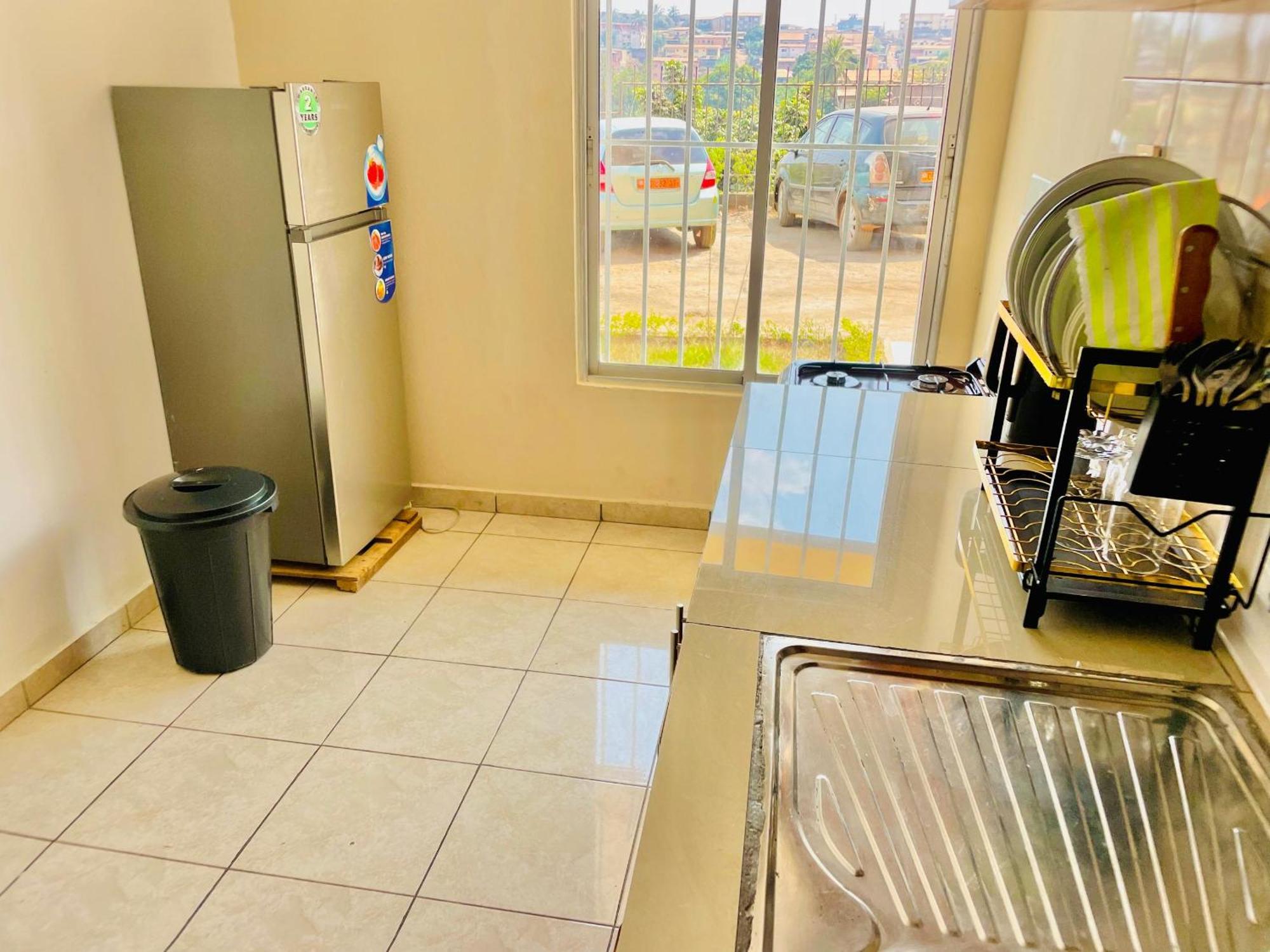 Yaoundé Appartement Avec Vue Panoramique Two Or Three Rooms מראה חיצוני תמונה